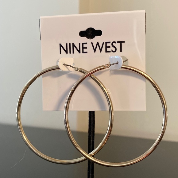 Nine West Metallic Hoop Earrings 9$